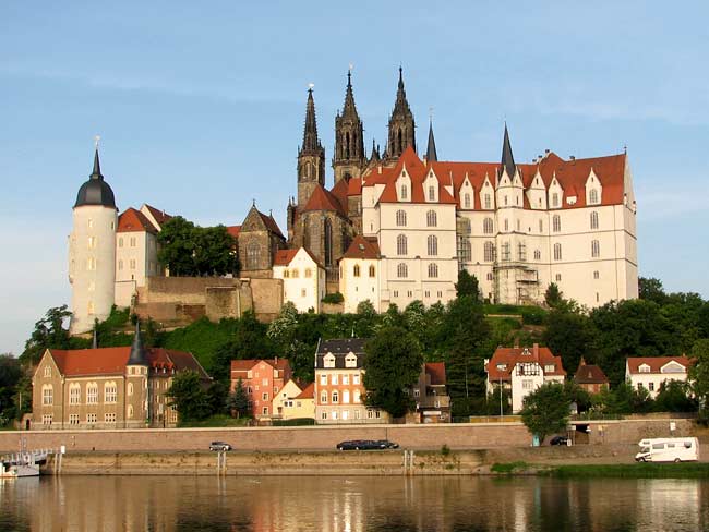Meissen von der Elbe