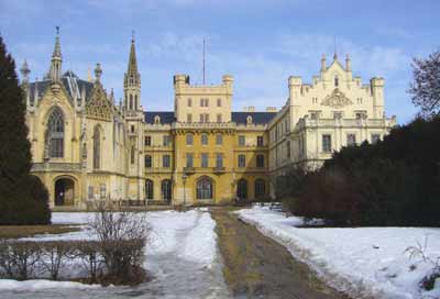 Schloss Eisgrub Fassade heute